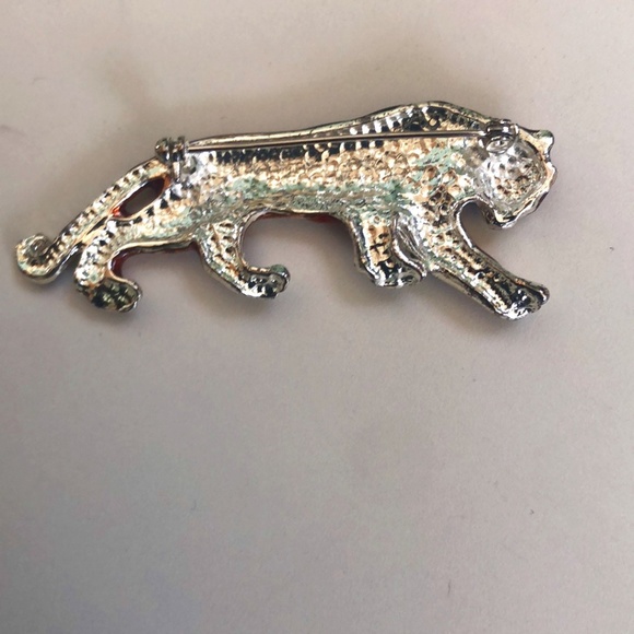 Tiger Brooch - Picture 3 of 3